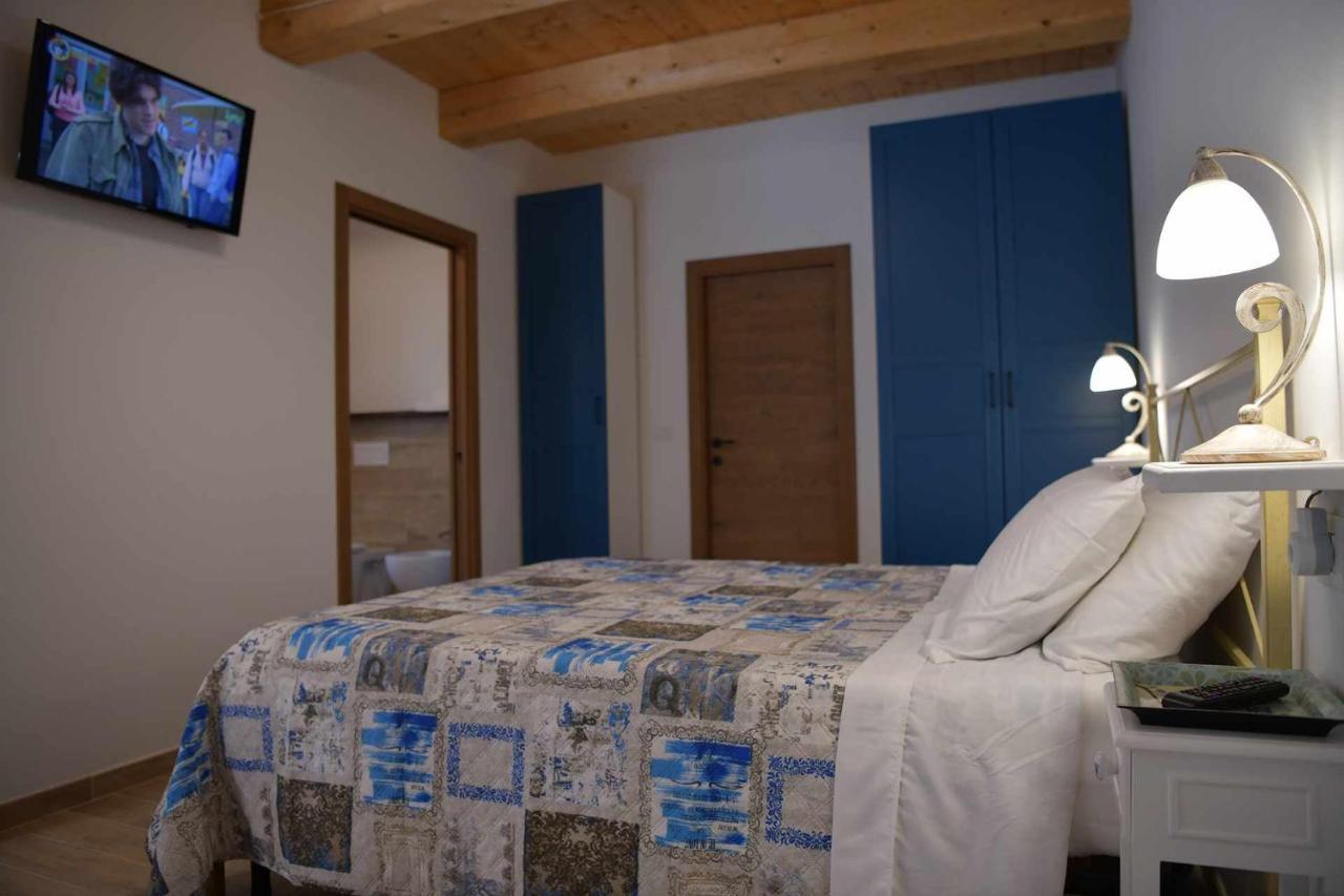 Casa Montefiore 13 Iris LT nella tranquilla campagna Marchigiana Ancona Esterno foto